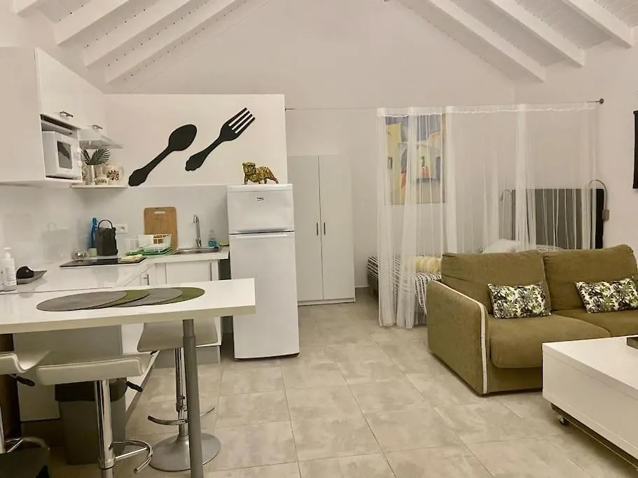 Διαμέρισμα Studio Jasmin A 2 Mn De La Plage De Friar'S Bay La Savane